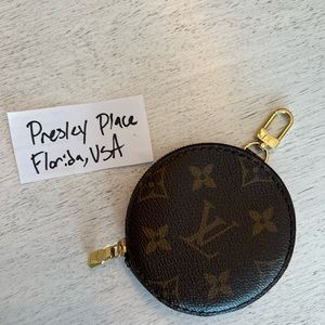 Louis Vuitton coin pouch